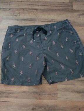 reyn spooner Charcoal Swim Trunks with Tan Surf Motif